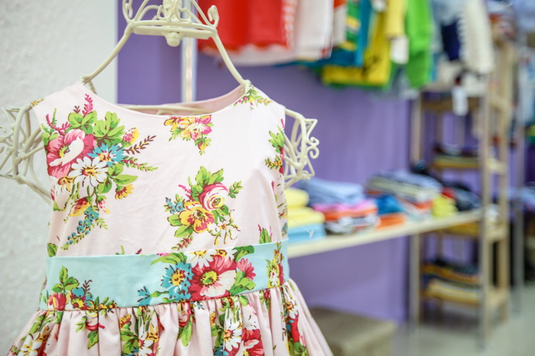 All about How to Donate a Dress Online